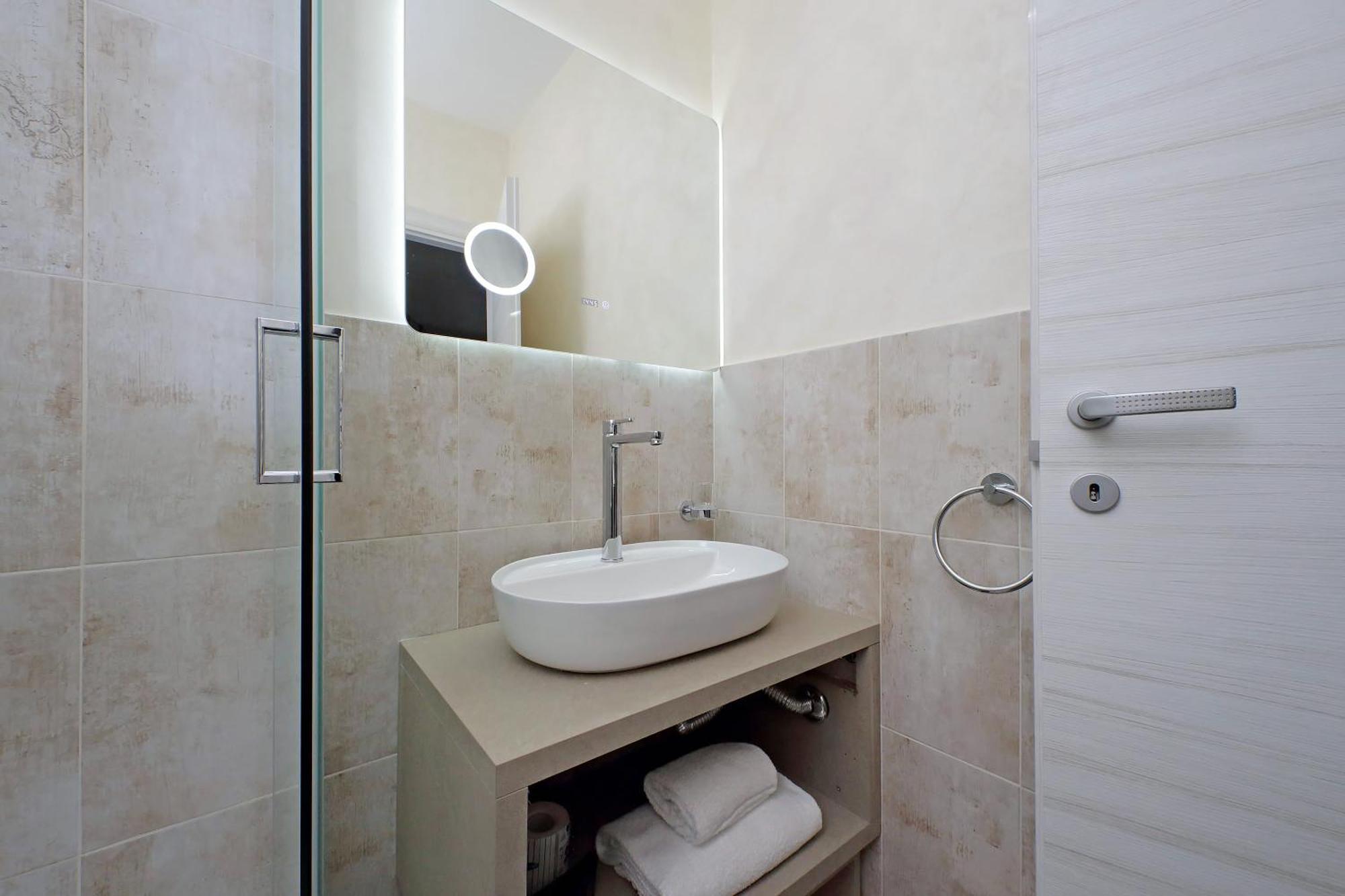 Termini Comfort By Flatinrome *